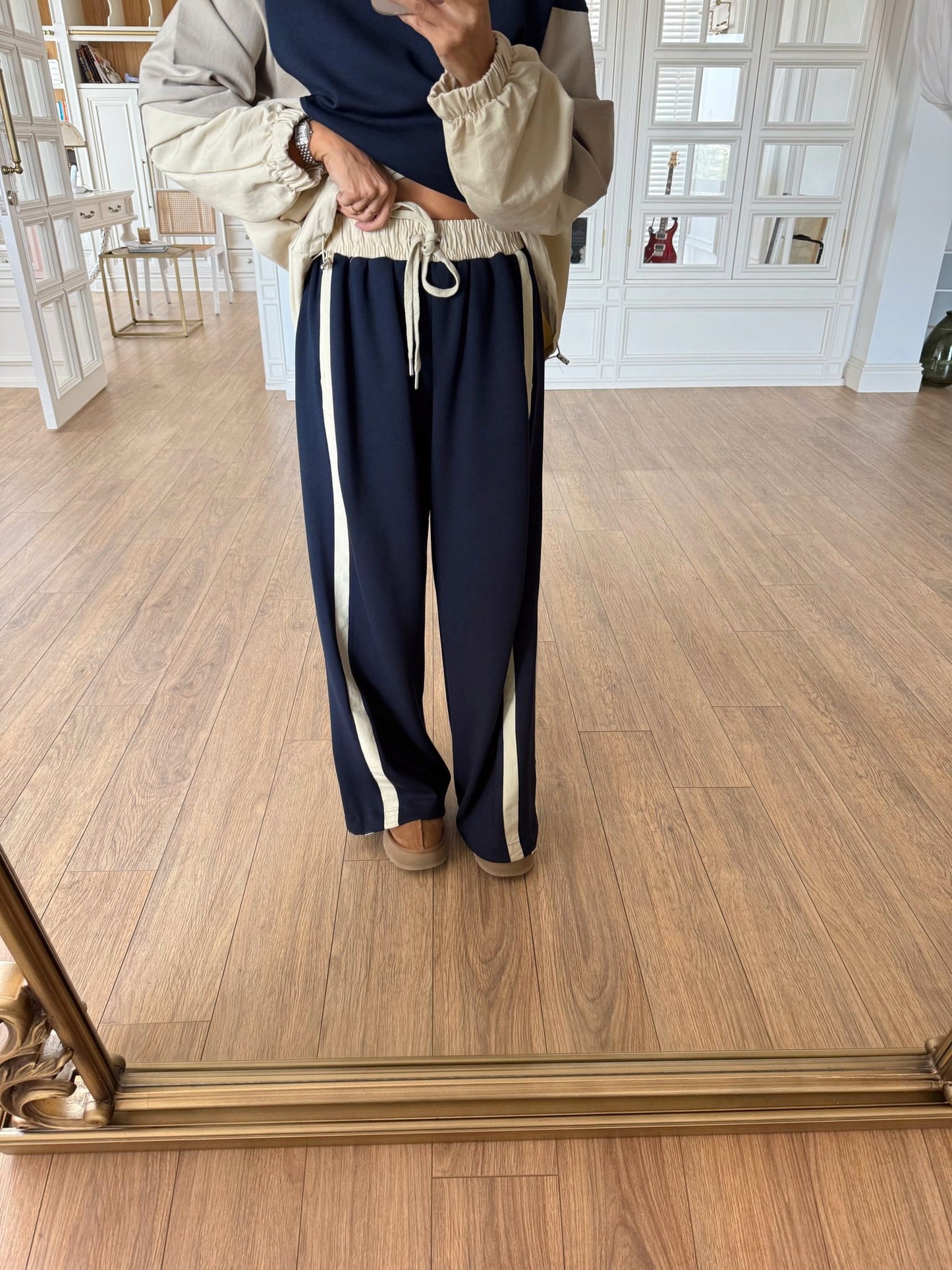 طقم تريننج كحلي وبيج - KP1450