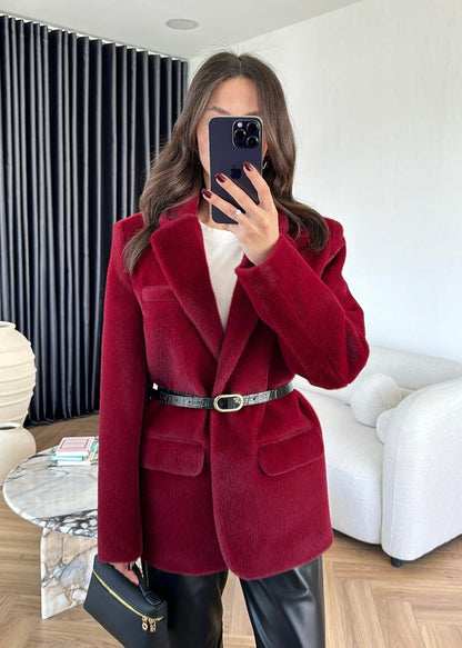 جكيت فرو احمر بحزام - KP7081