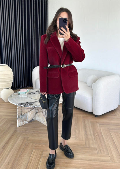 جكيت فرو احمر بحزام - KP7081