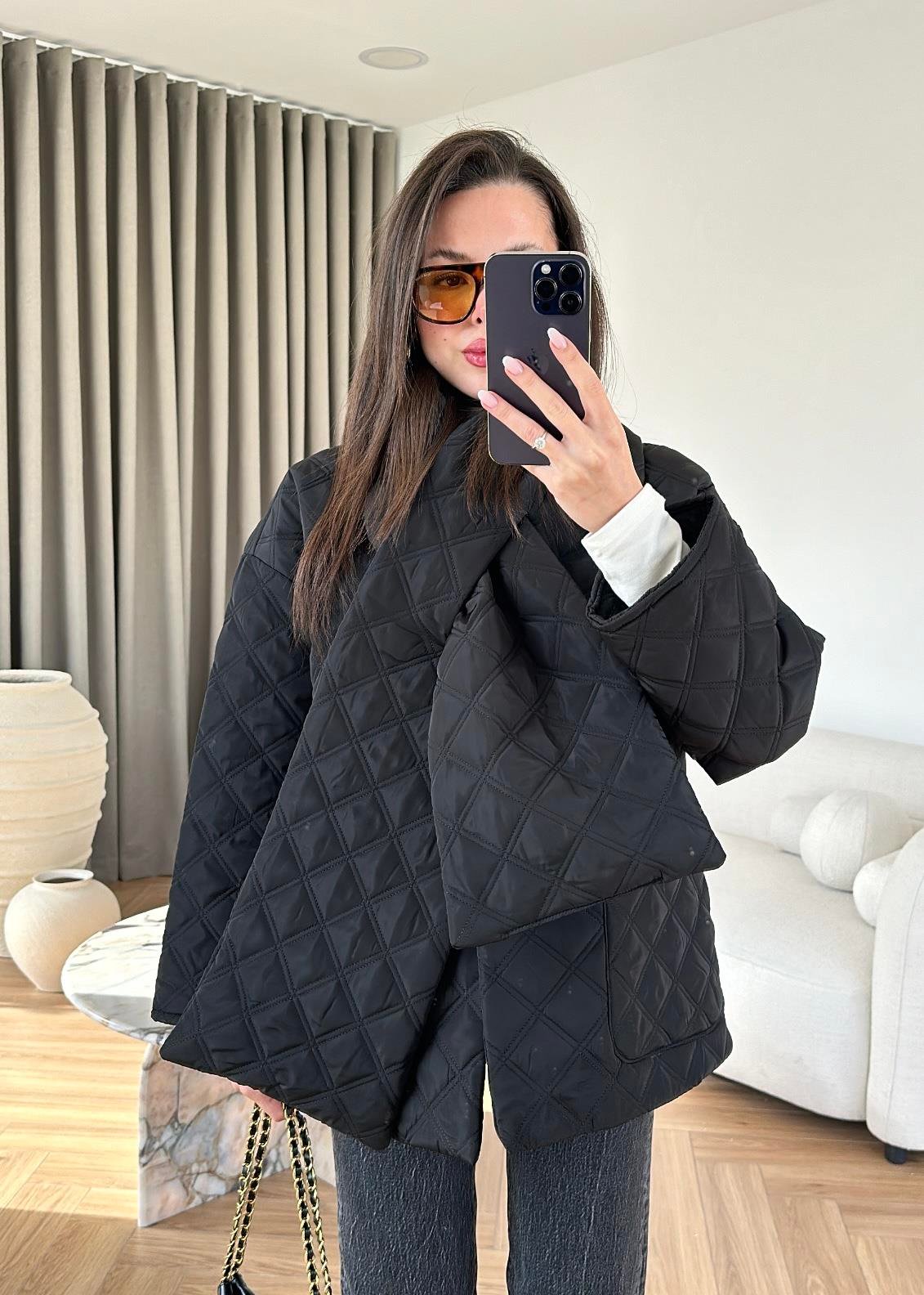 جكيت اسود مع لفحة - KP7169