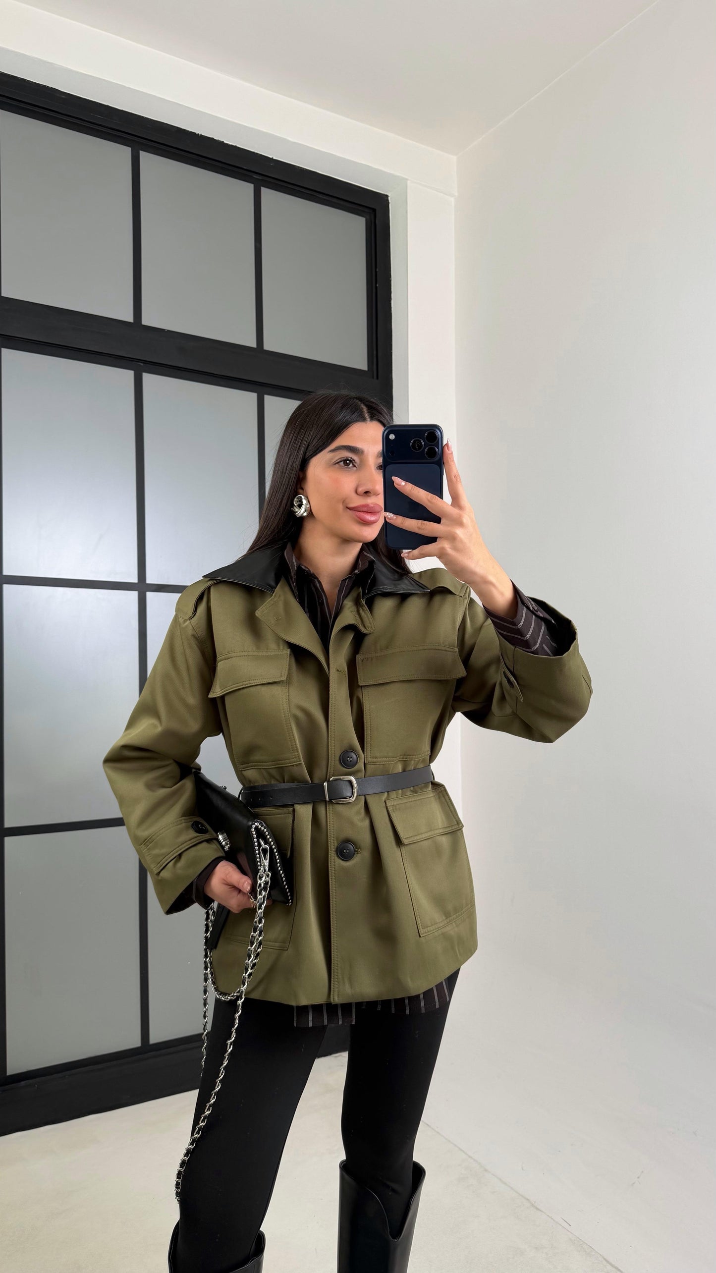 جكيت زيتي بحزام - KP7172