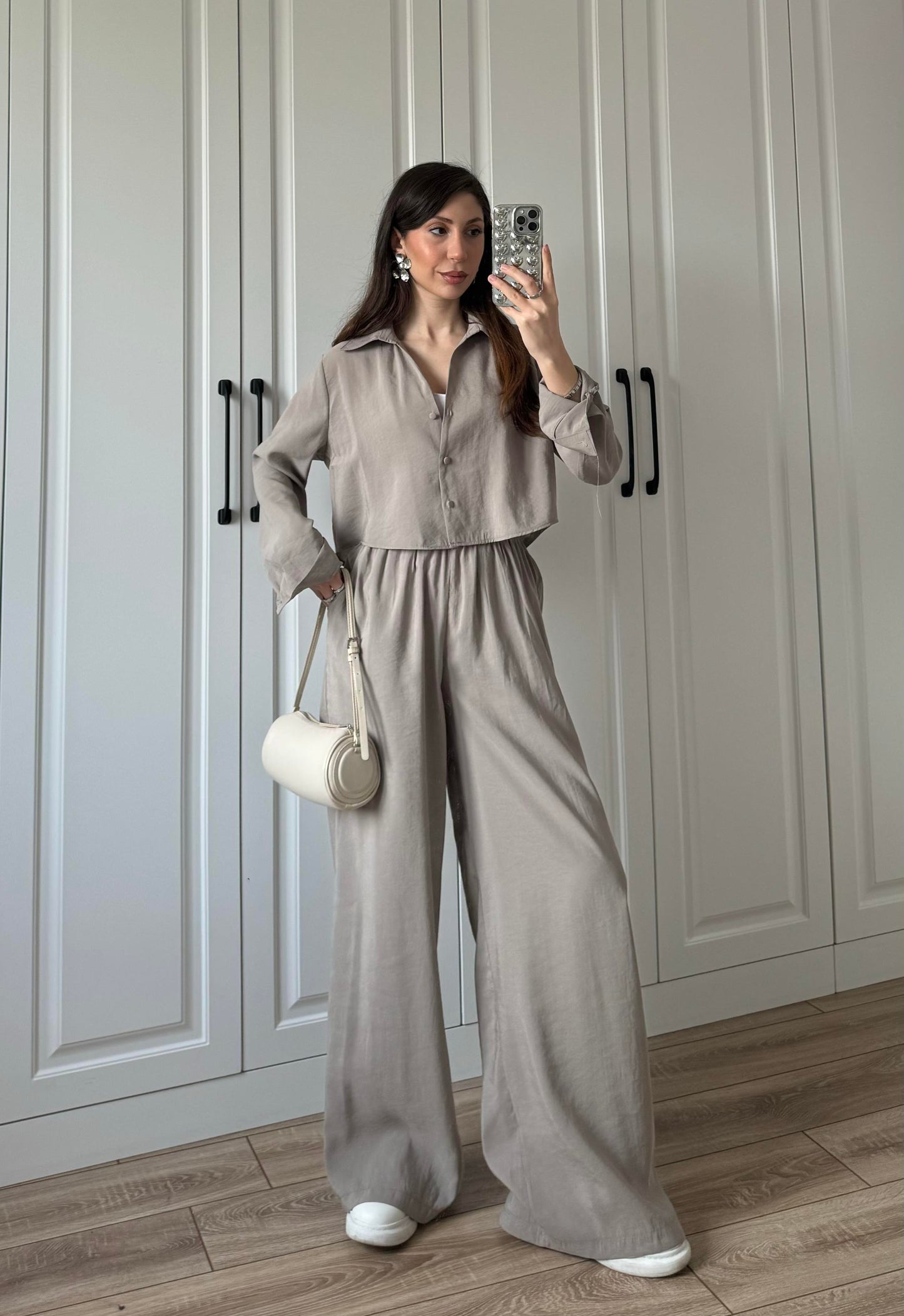 طقم قميص مع بنطلون بيج غامق - KP1327