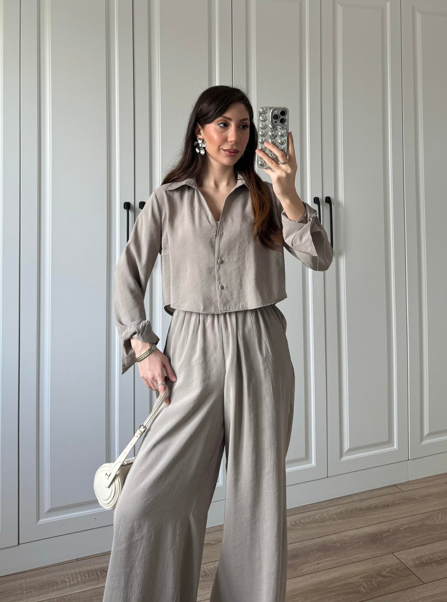 طقم قميص مع بنطلون بيج غامق - KP1327