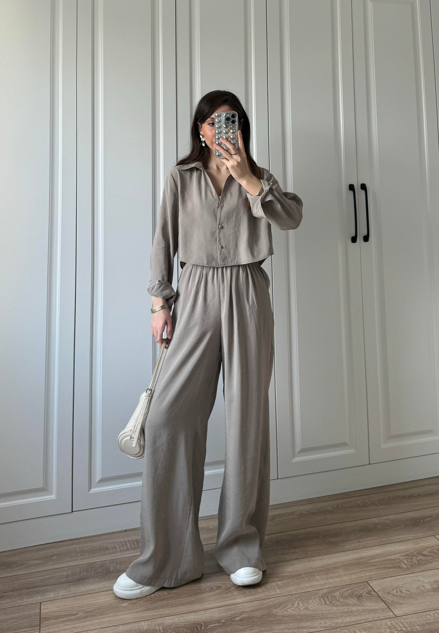 طقم قميص مع بنطلون بيج غامق - KP1327