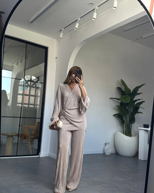 طقم بلوزة مع بنطلون بيج - KP1379