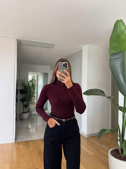 بلوزة خمري بأزرار - KP4301