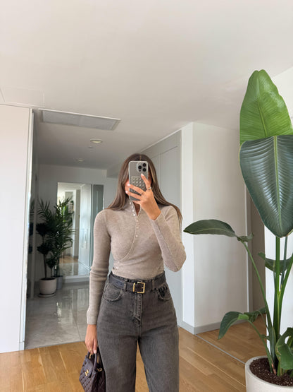 بلوزة بيج بأزرار - KP4301