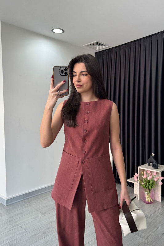 طقم ڤيست مع بنطلون كرميدي - KP1249