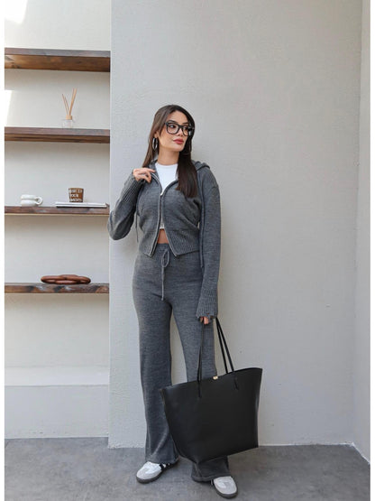 طقم جرزة مع بنطلون رمادي - KP1477