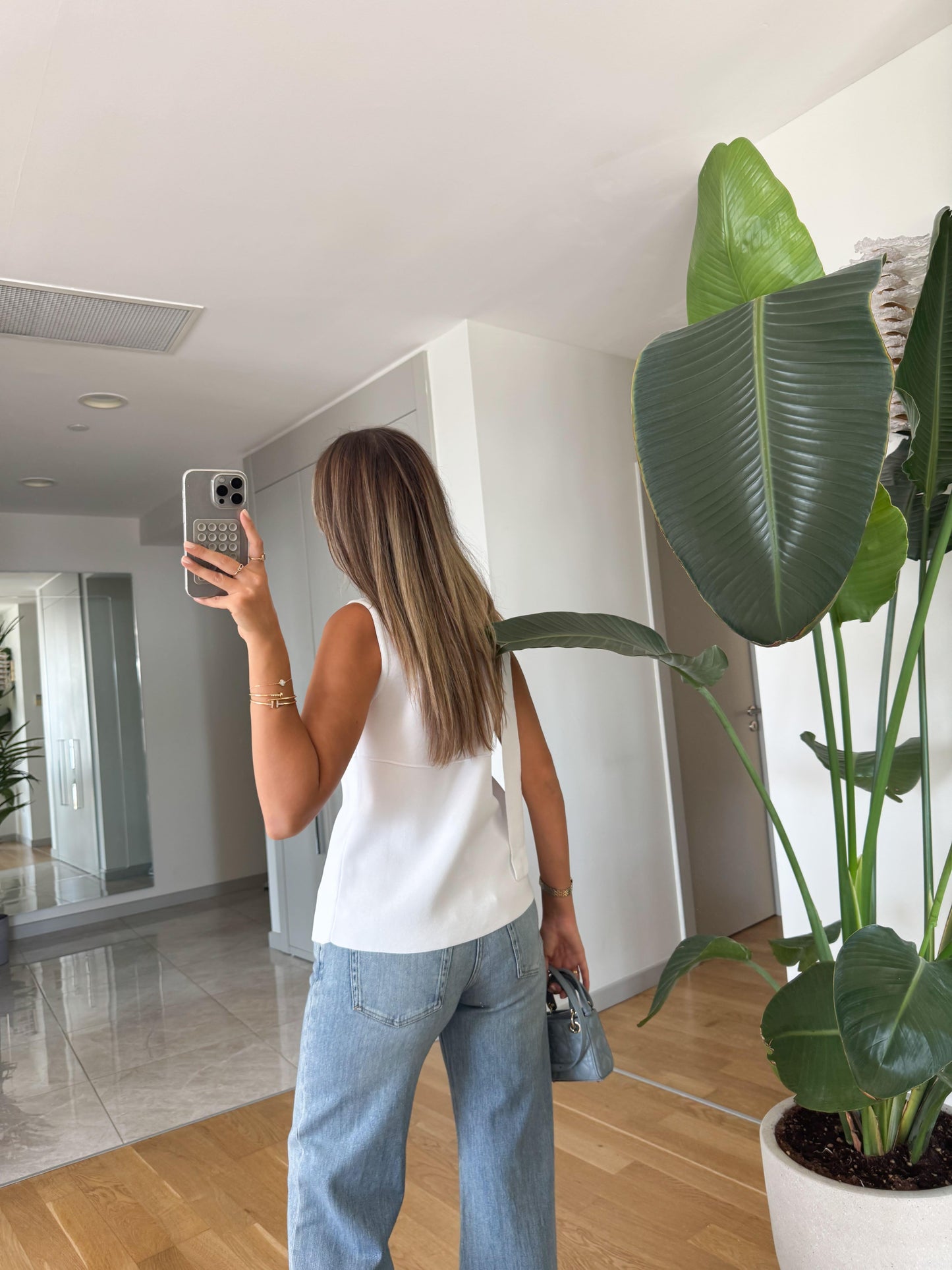 جرزة دانتيل ابيض - KP4252