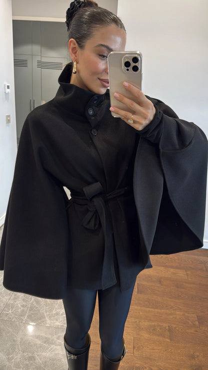 جكيت بقبة مع ربطة اسود - KP7086