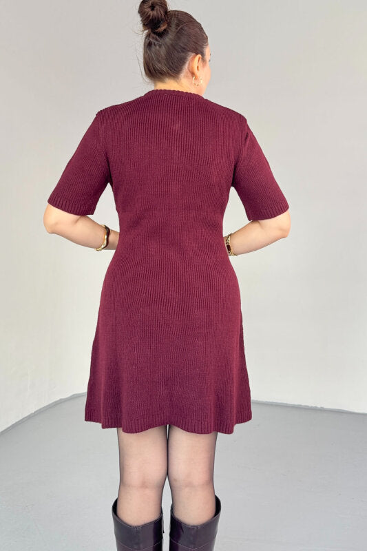 فستان خمري بأزرار ذهبية - KP2228