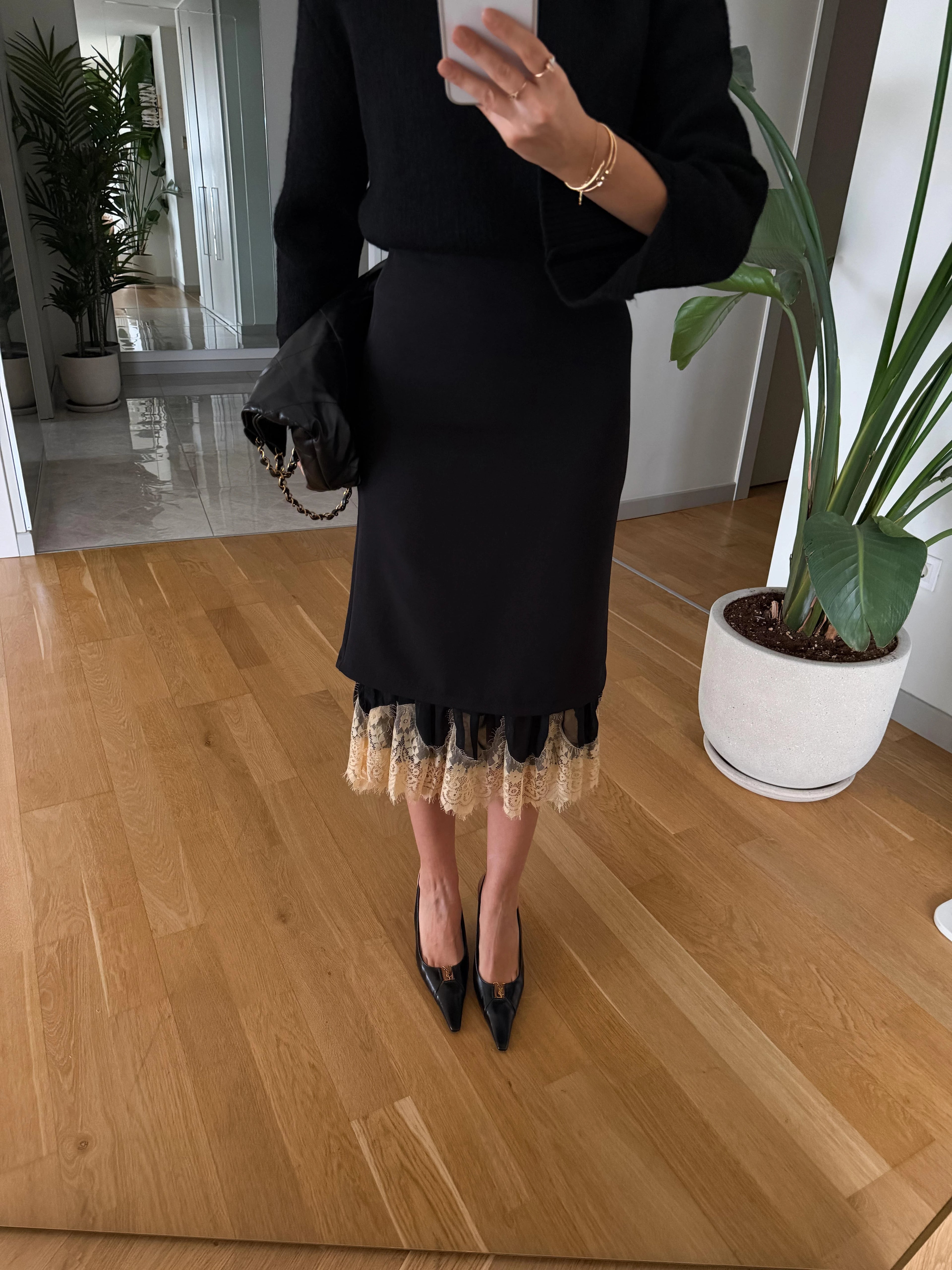 تنورة اسود دانتيل - KP6022