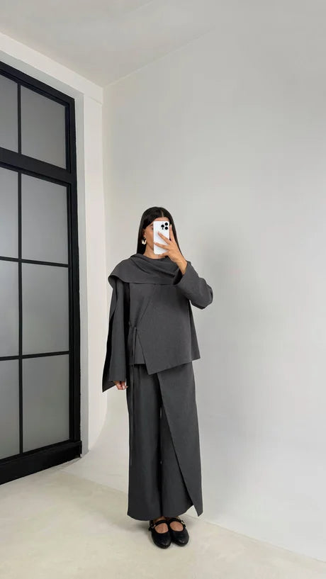 طقم رمادي بلوزة بلفحة مع بنطلون - KP1388