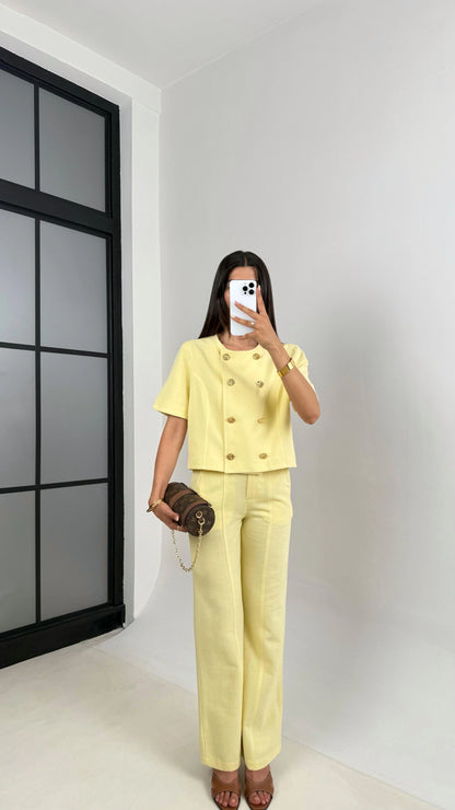 طقم جكيت مع بنطلون اصفر بأزرار ذهبية - KP1322