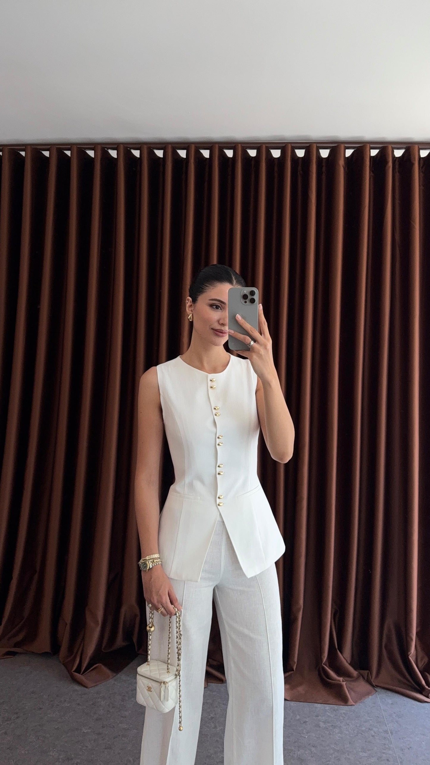 طقم ڤيست مع بنطلون ابيض - KP1313