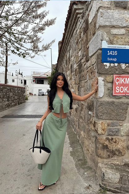 طقم تنورة مع بلوزة زيتي - KP1217