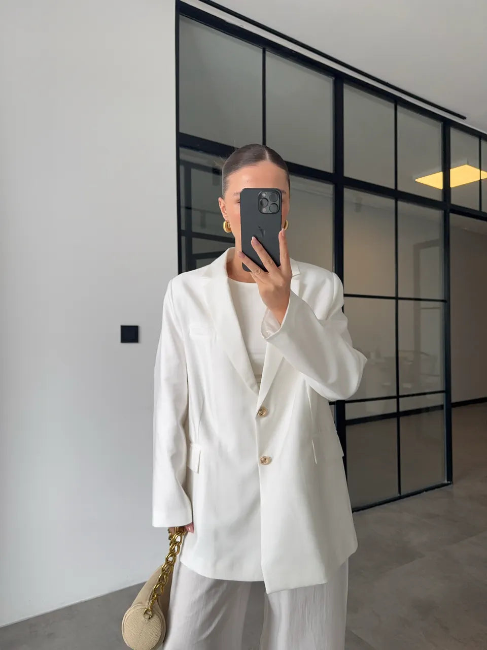 طقم بليزر مع بنطلون ابيض - KP1385