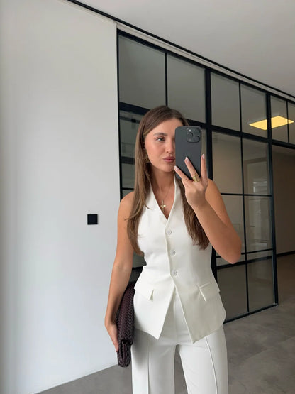 طقم ڤيست مع بنطلون ابيض - KP1068