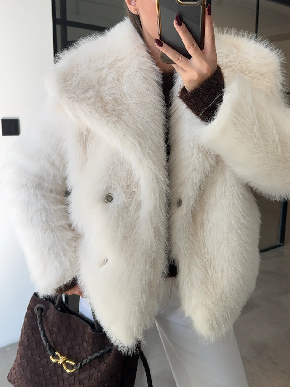 جكيت فرو ابيض - KP7154