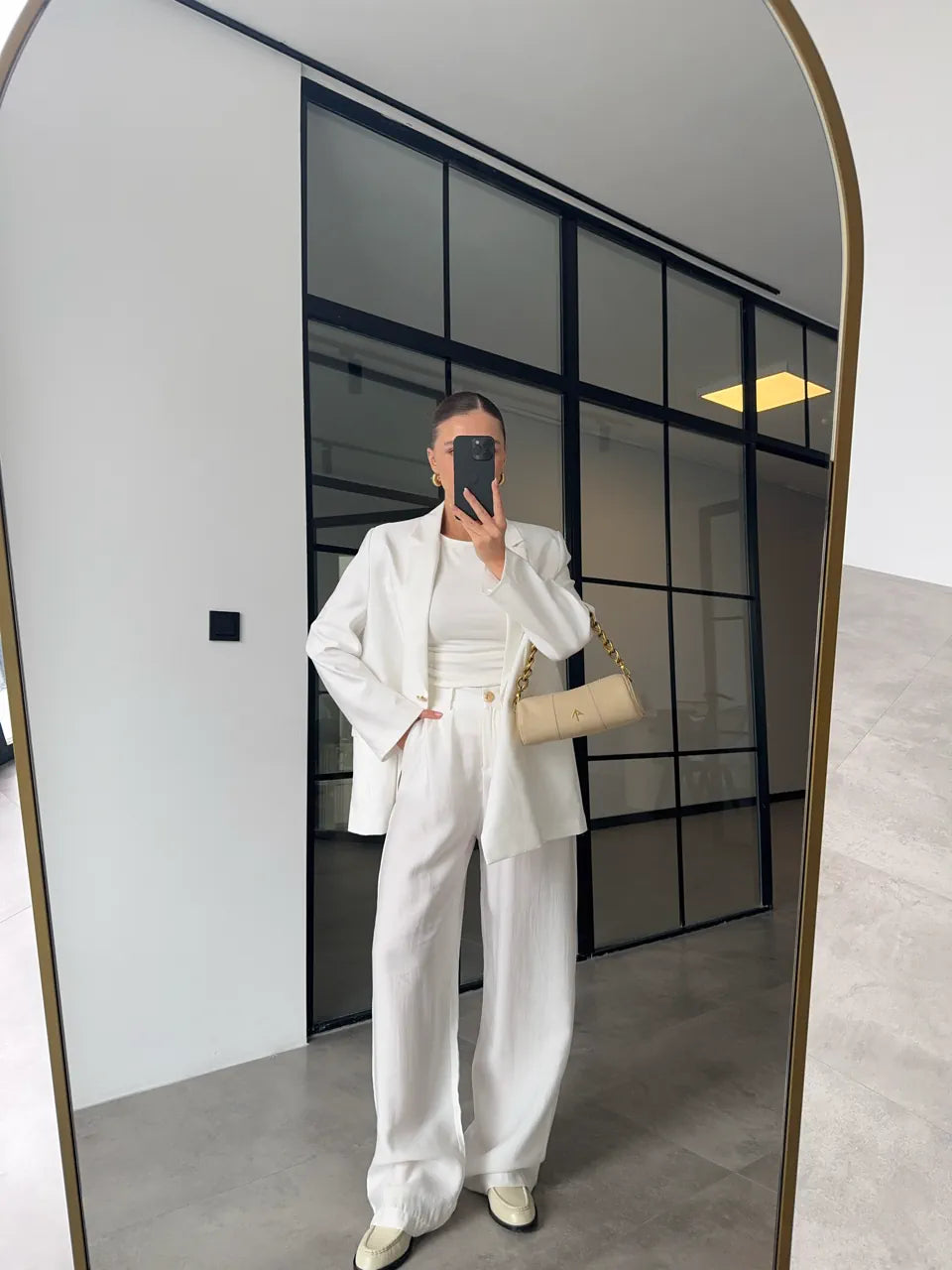 طقم بليزر مع بنطلون ابيض - KP1385