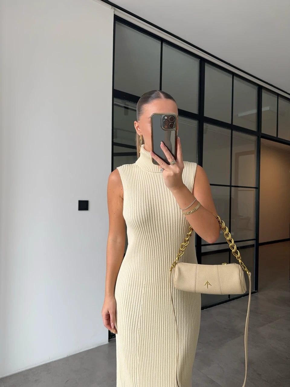 طقم جرزة مع فستان بيج - KP1411