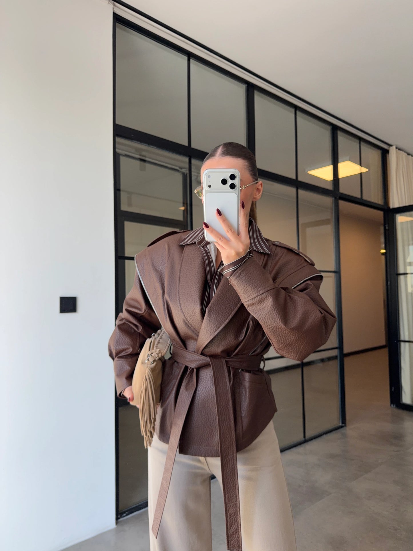 جكيت جلد بني - KP7115