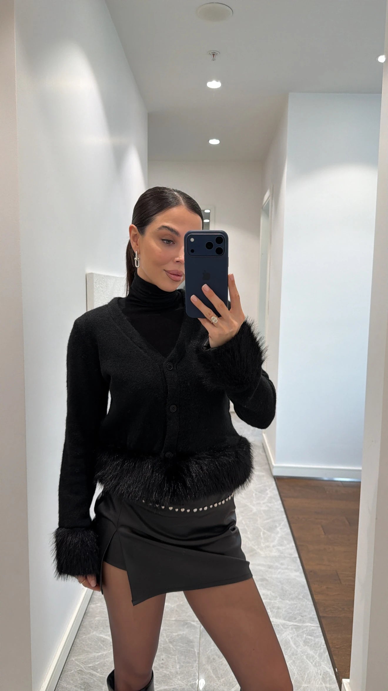 جرزة اسود فرو - KP4356