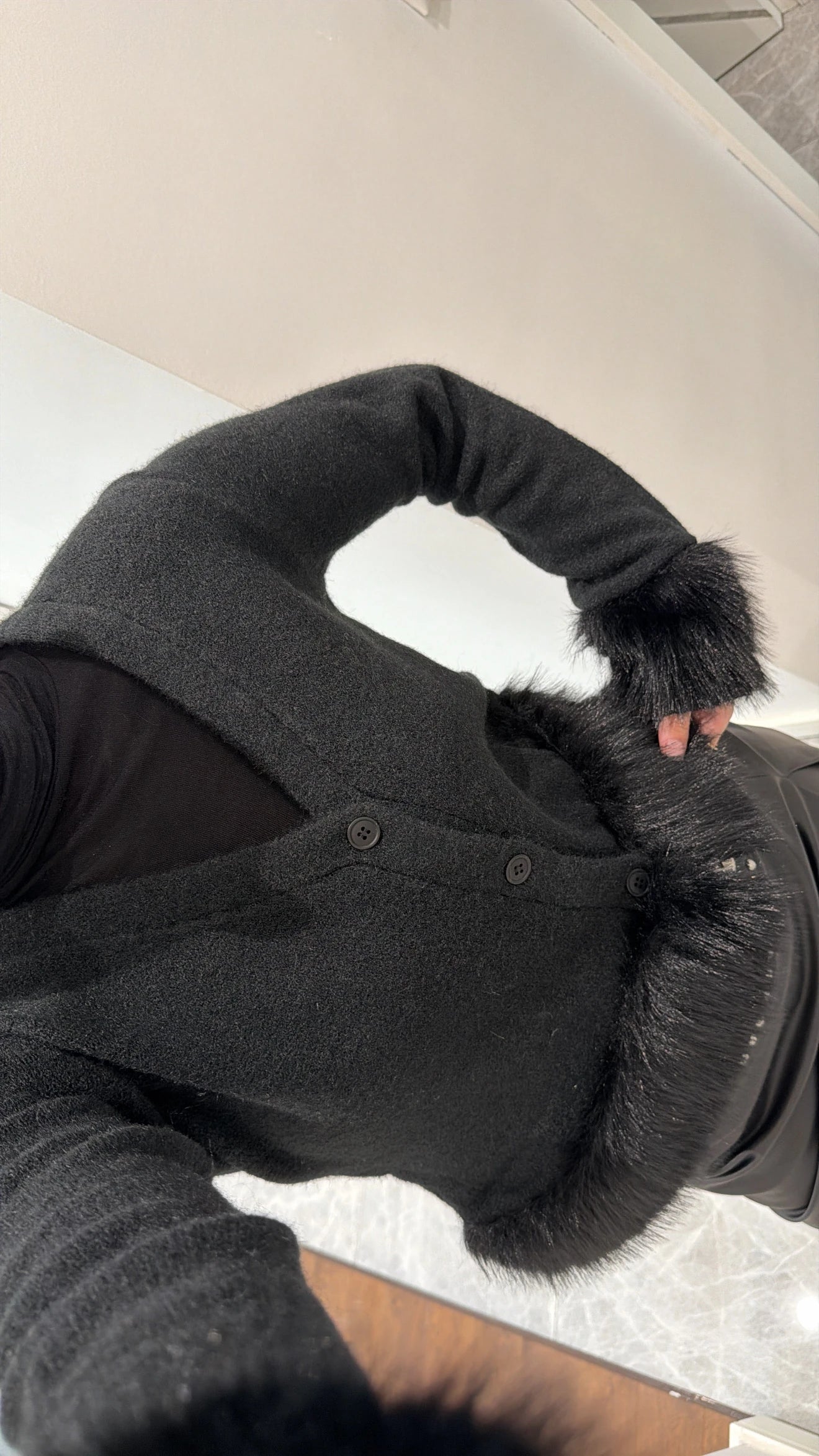 جرزة اسود فرو - KP4356