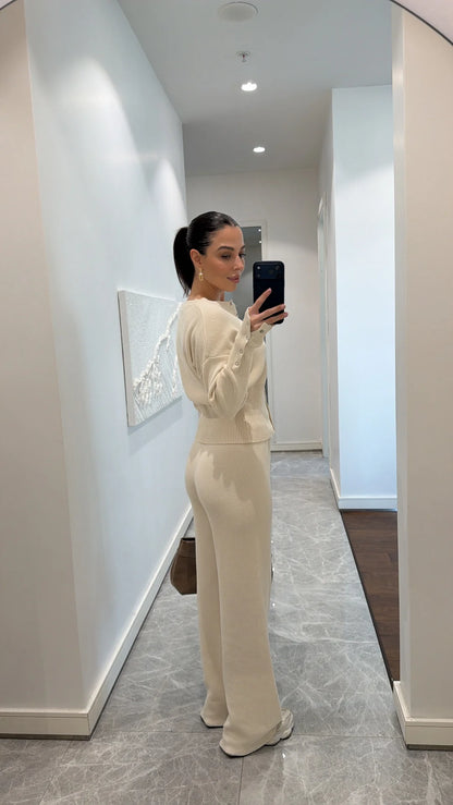 طقم عملي بيج بأزرار - KP1474