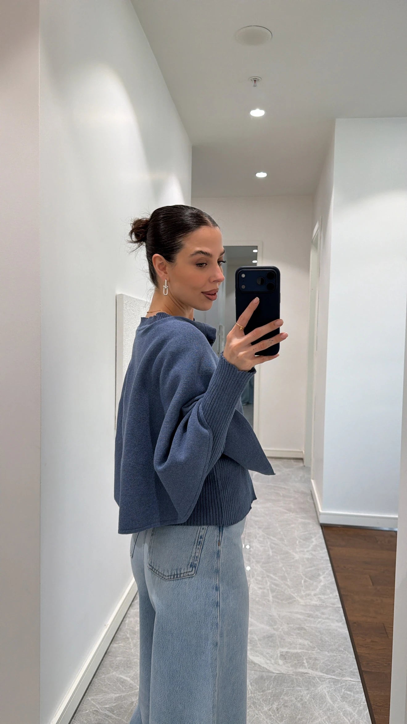 جرزة ازرق غامق بأزرار - KP4372