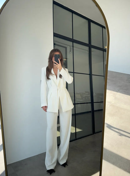 طقم رسمي ابيض - KP1176