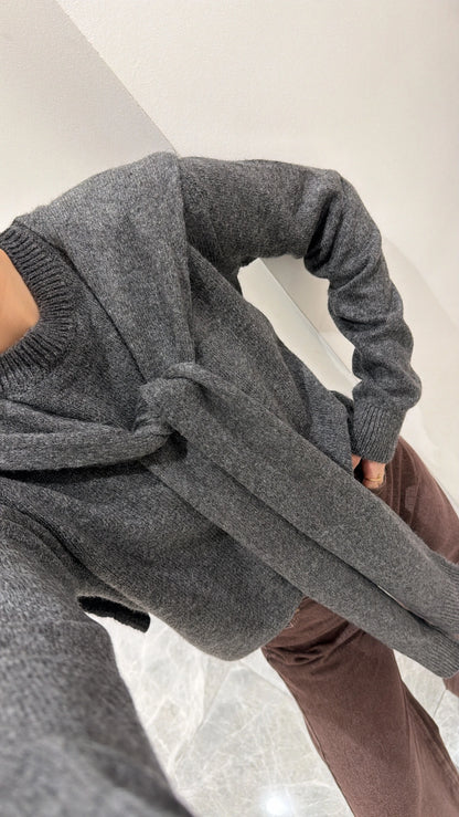 بلوزة مع شال رمادي - KP4380