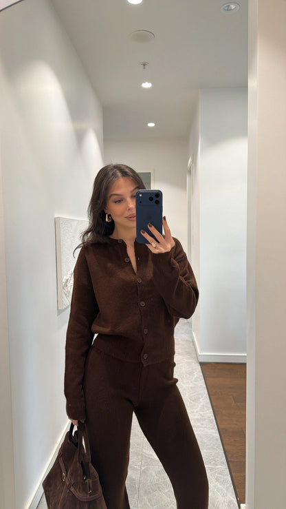 طقم بأزرار بني - KP1499