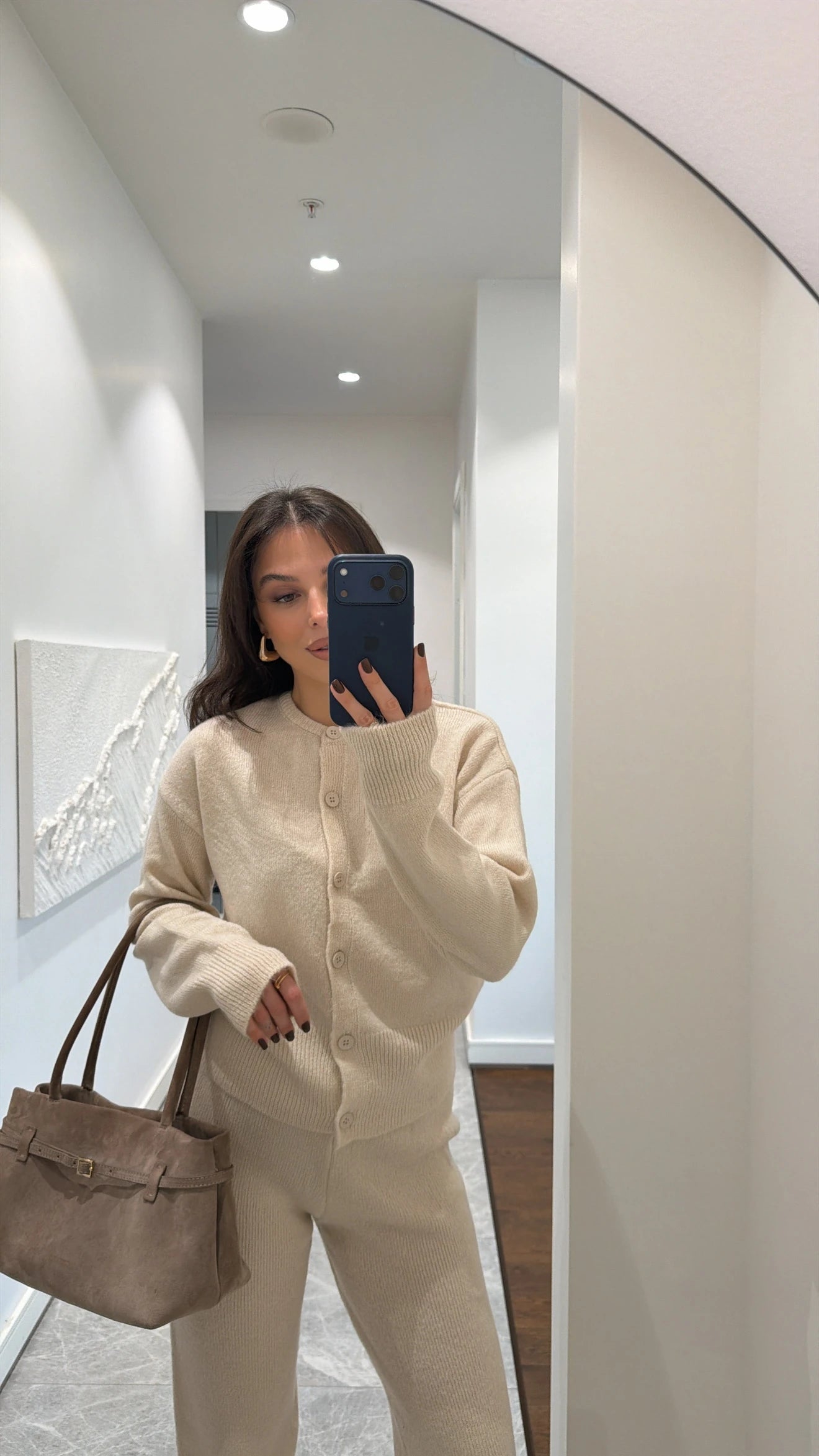 طقم بأزرار بيج - KP1499