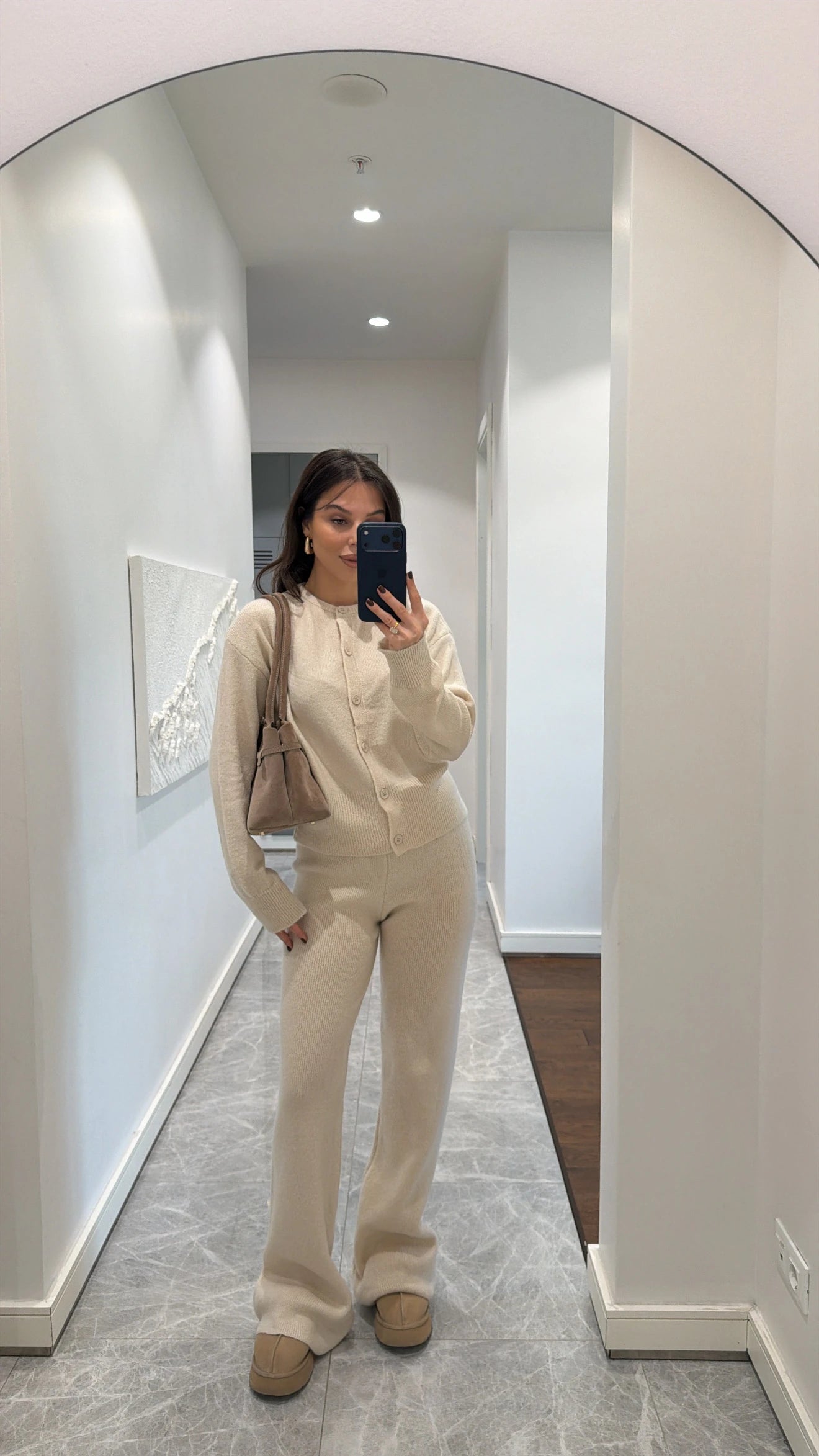 طقم بأزرار بيج - KP1499