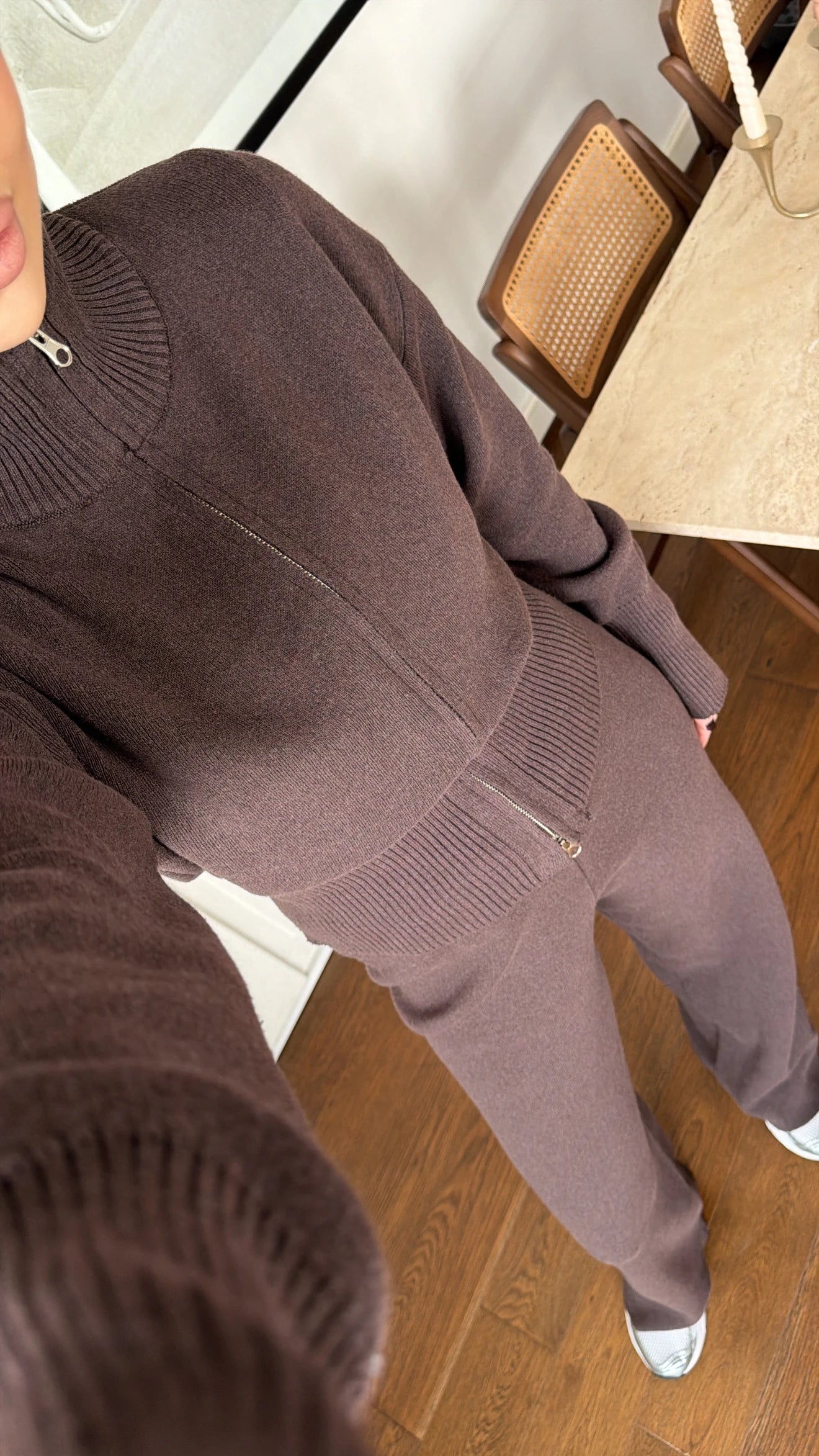 طقم بسحاب بني - KP1514