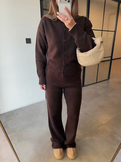 طقم بني بأزرار - KP1439