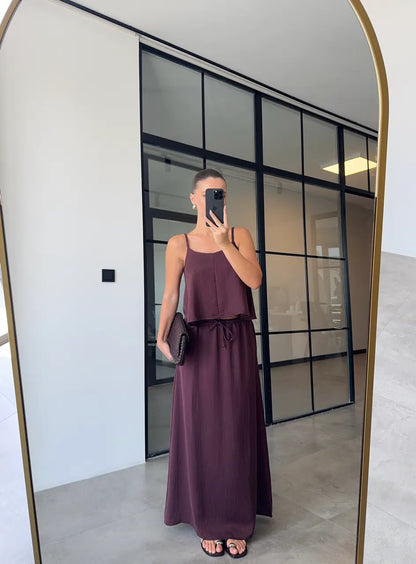 طقم بلوزة مع تنورة عنابي - KP1342