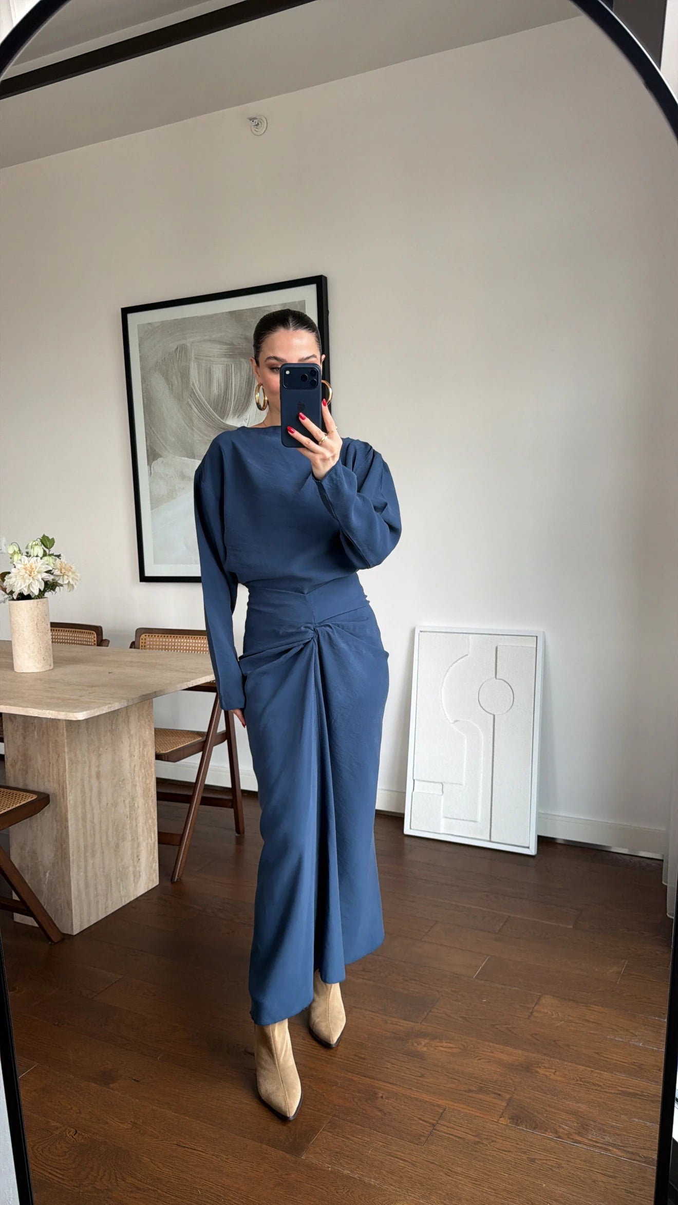 طقم بلوزة مع تنورة كحلي - KP1521