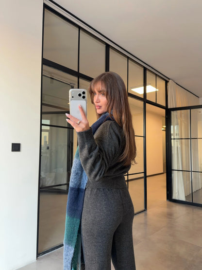 طقم رمادي بأزرار- KP1439