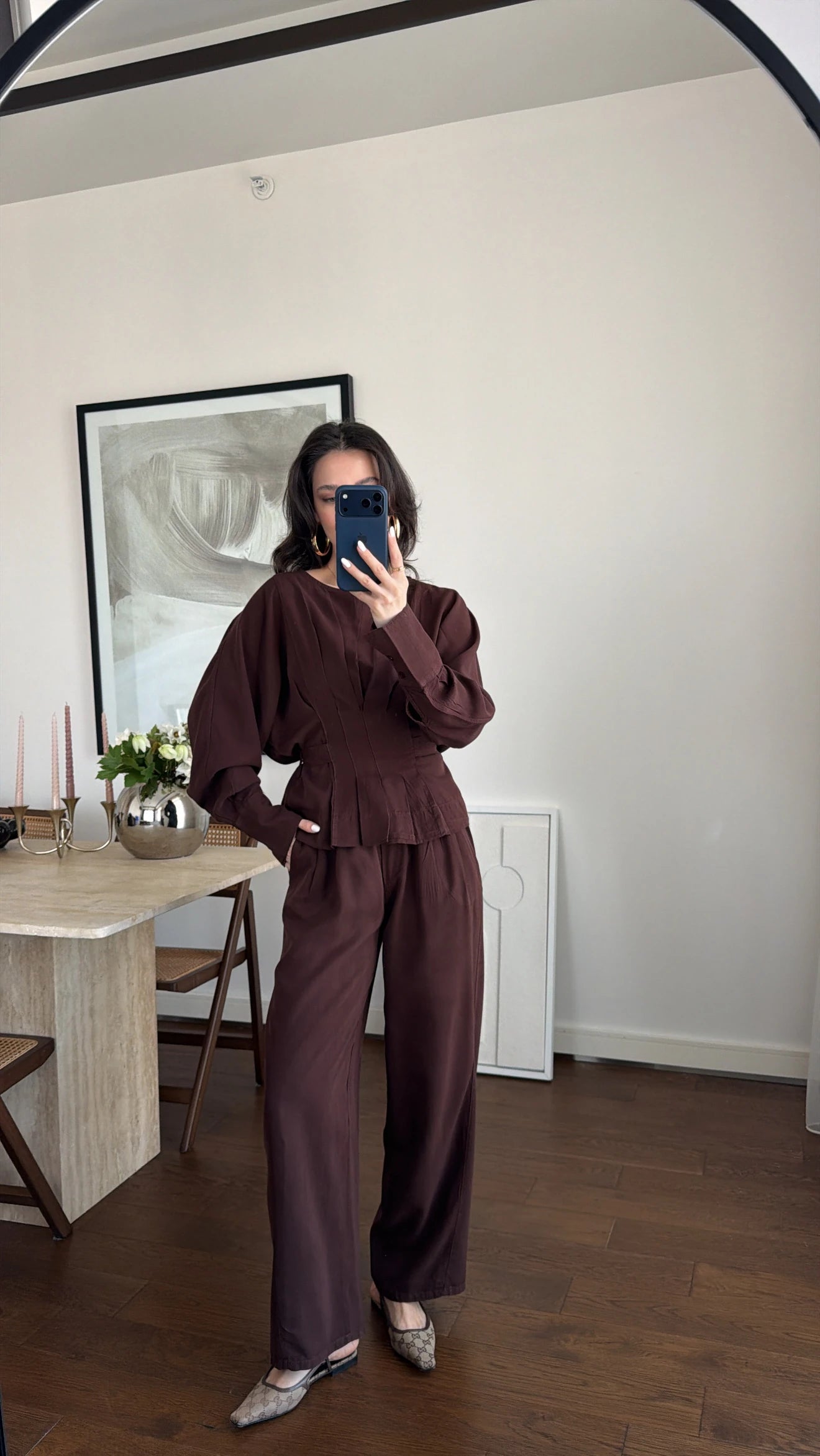 طقم بلوزة بربطة مع بنطلون بني - KP1553