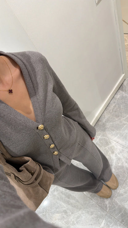 طقم رمادي بأزرار - KP1441