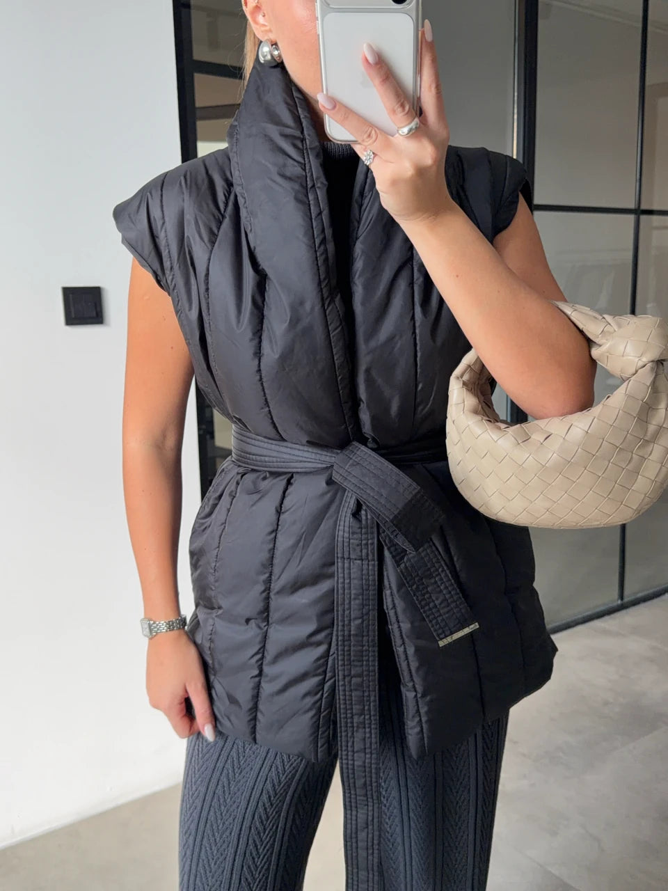 ڤيست اسود بحزام - KP7098