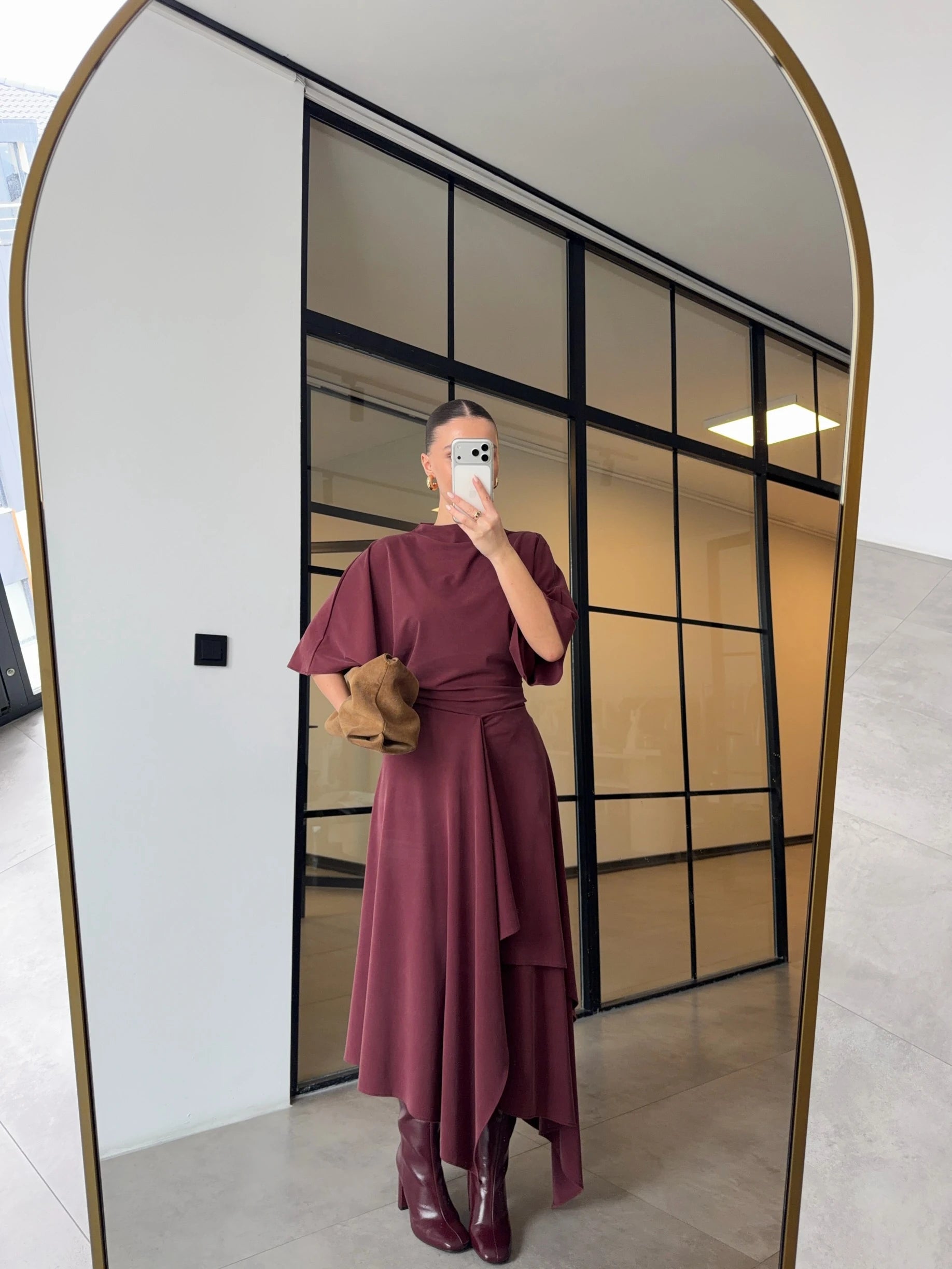 طقم بلوزة مع تنورة خمري - KP1552