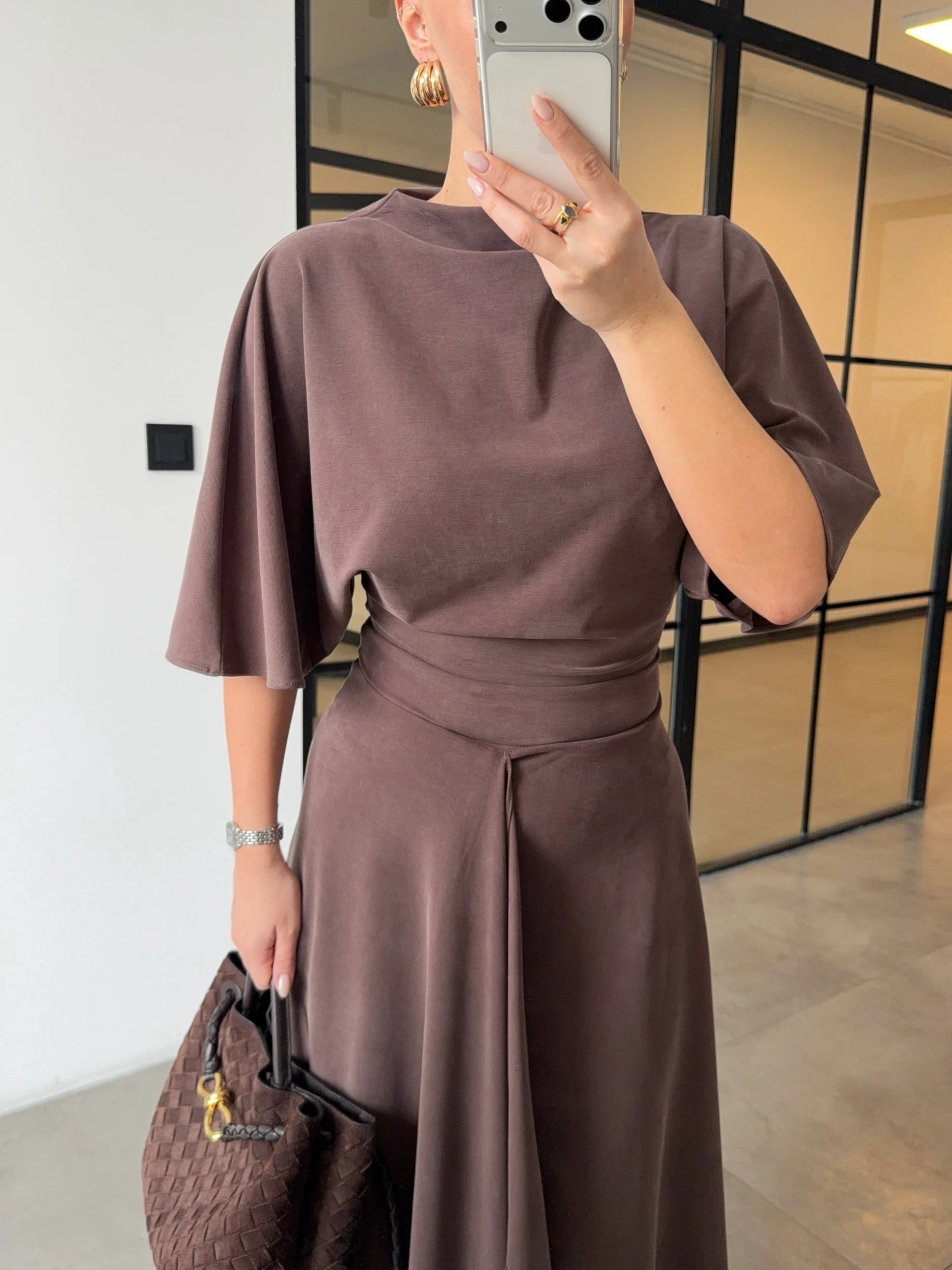 طقم بلوزة مع تنورة بني - KP1552