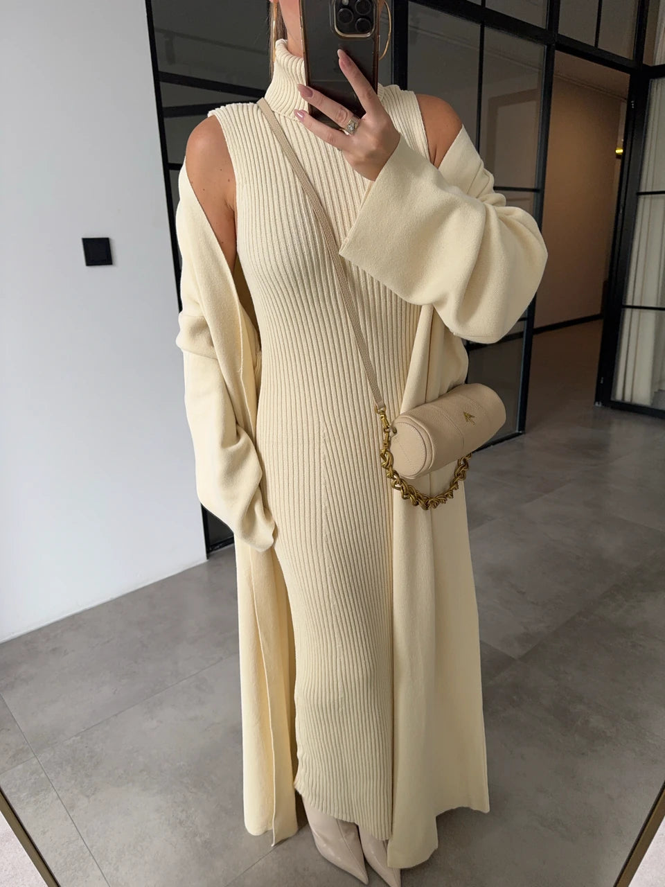 طقم جرزة مع فستان بيج - KP1411