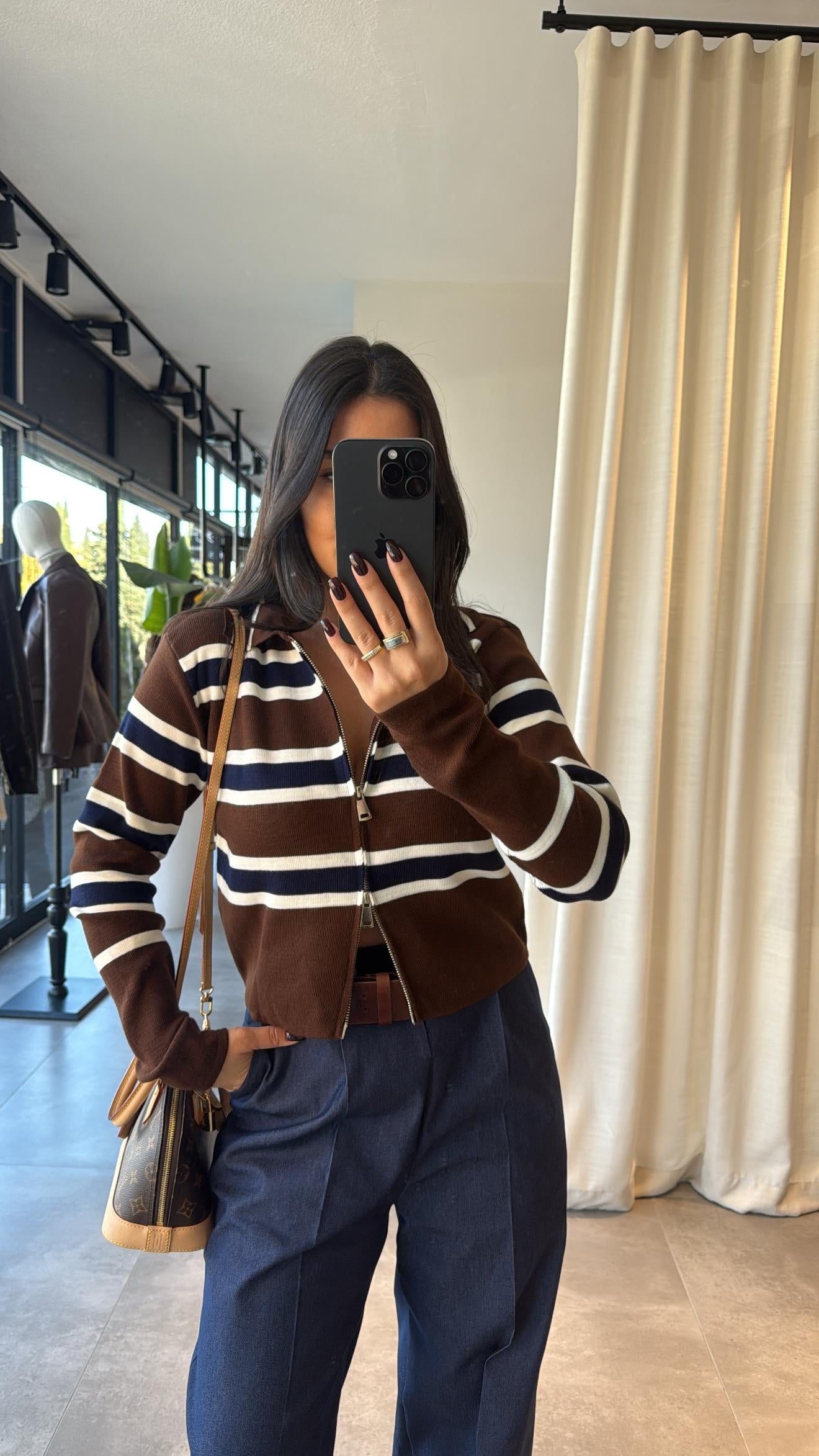 جرزة بسحاب مخططة كحلي وبني - KP4373