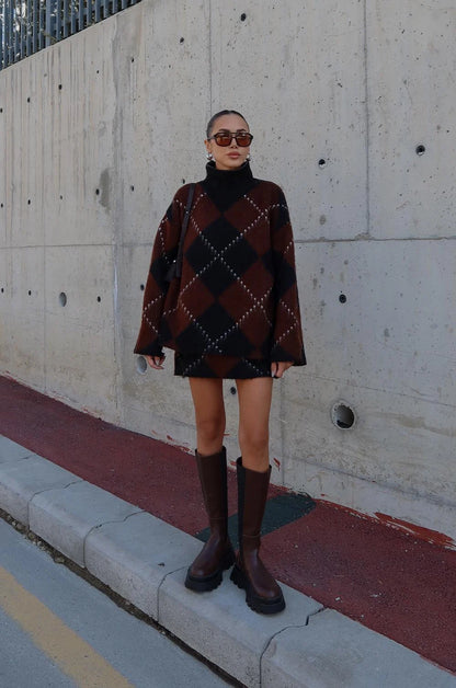 طقم بني وبني تنورة مع بلوزة - KP1465