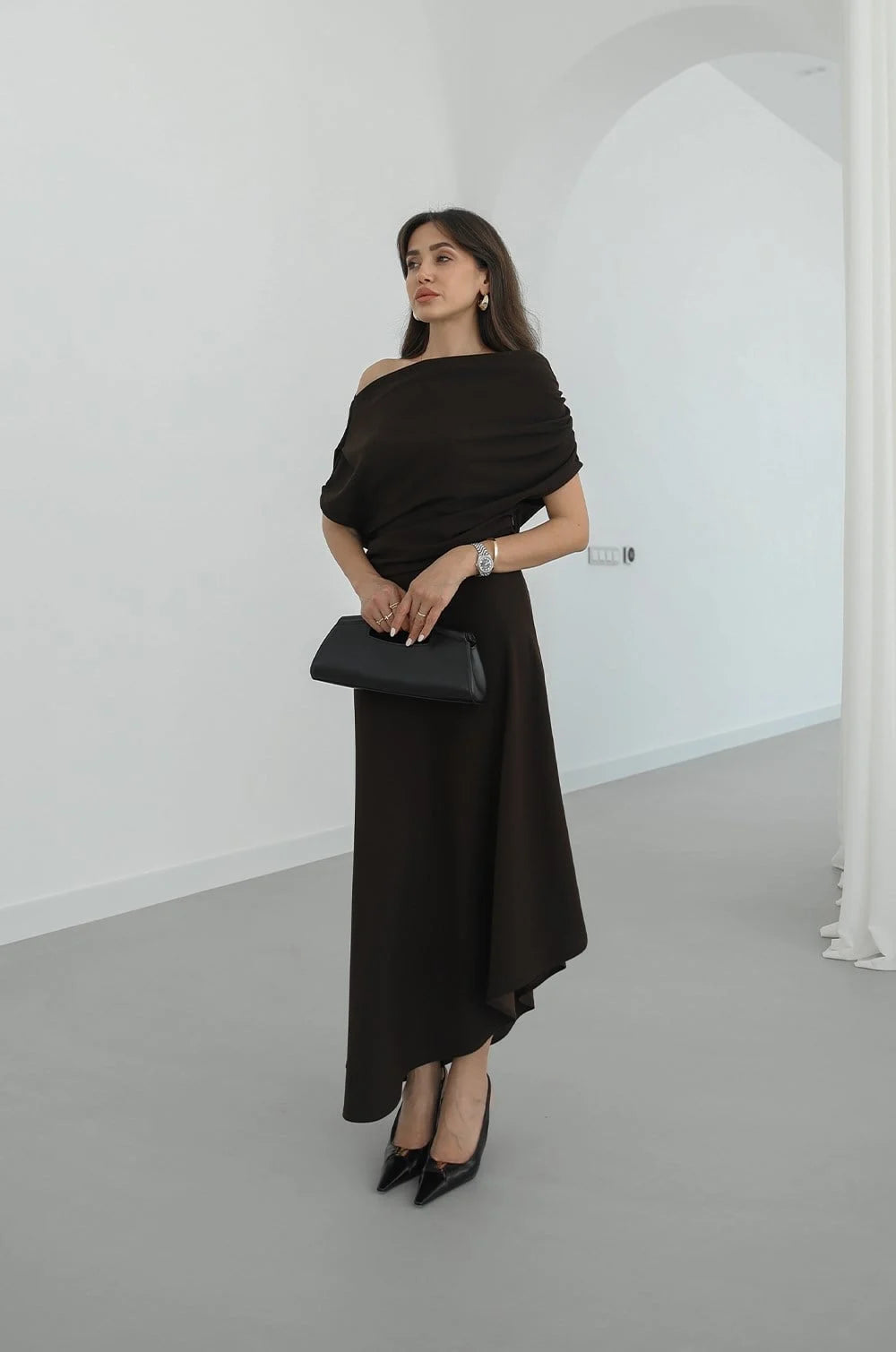 فستان بكتف بني - KP2192